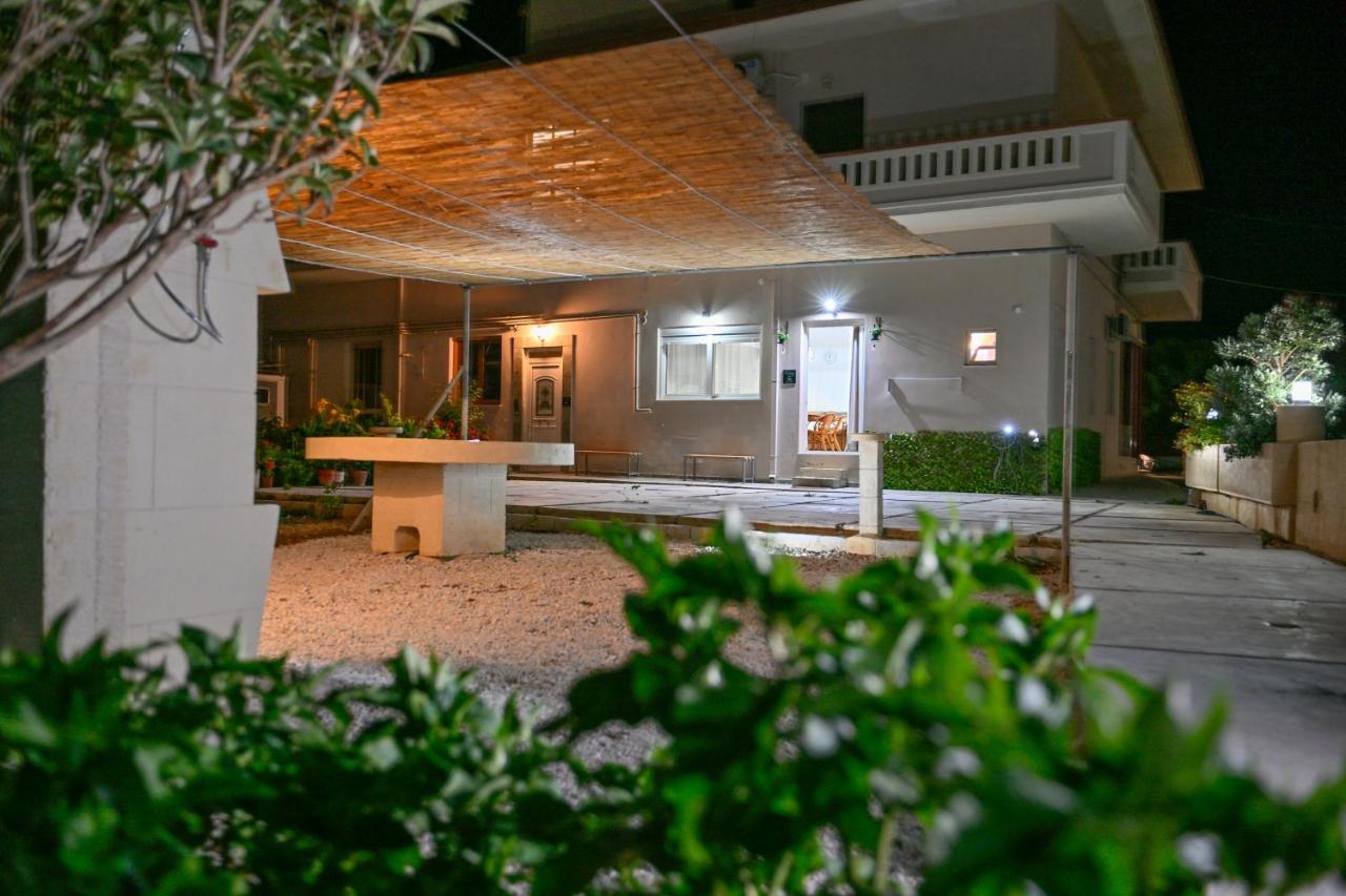 Mpoulakis Apartment 46 Kíssamos Екстериор снимка